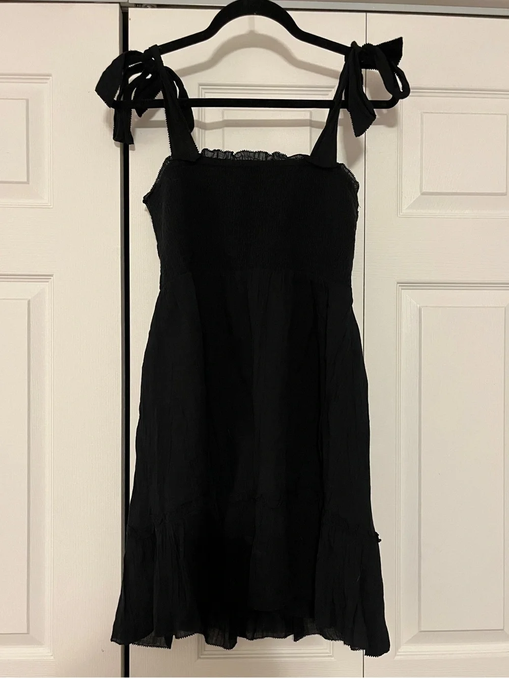 Aerie Black Tie-Shoulder Smocked Sundress - Picture 3 of 3